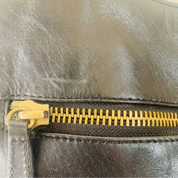 HOBO Black Leather Turn-lock Tote Bag - Picture 13 of 14